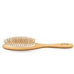 Brosse à cheveux à picots posée à plat