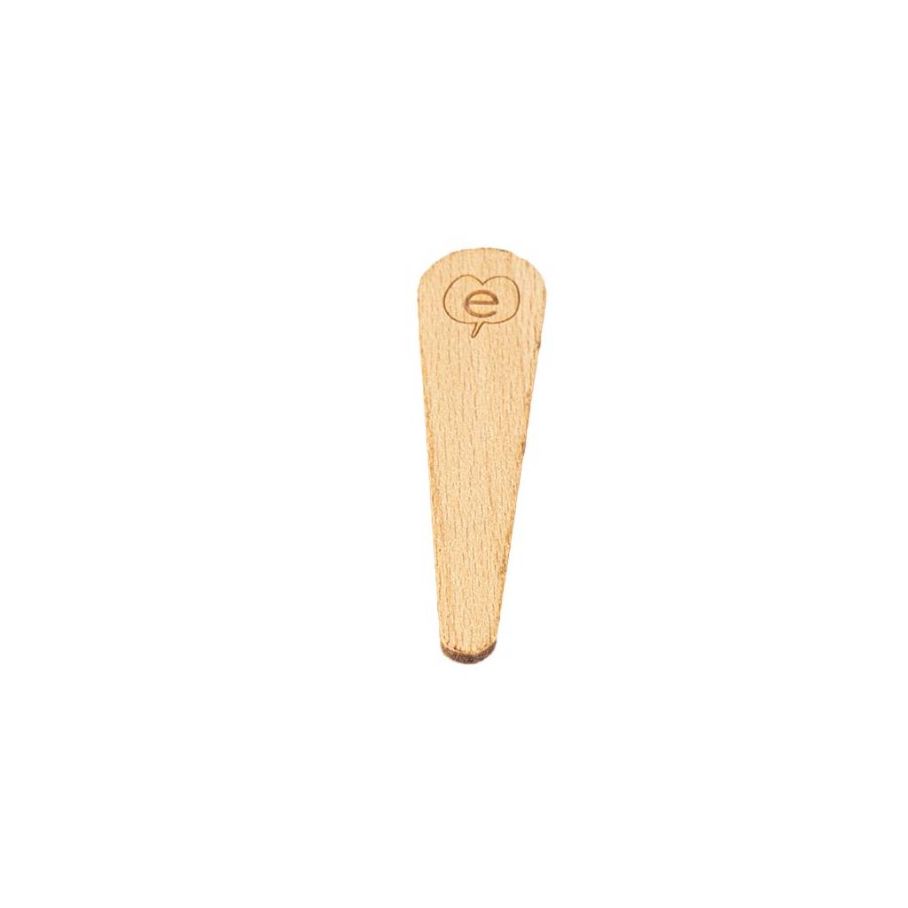 petite spatule en bois debout